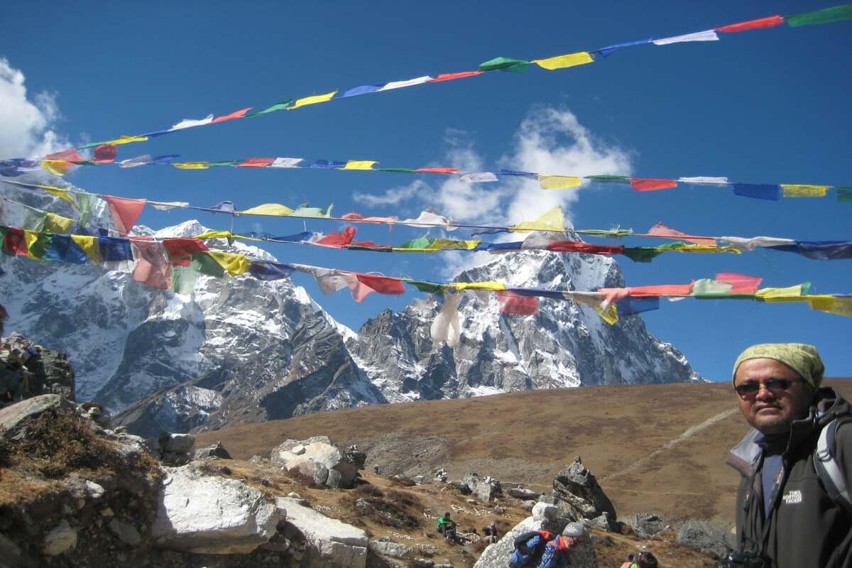 Everest hikes