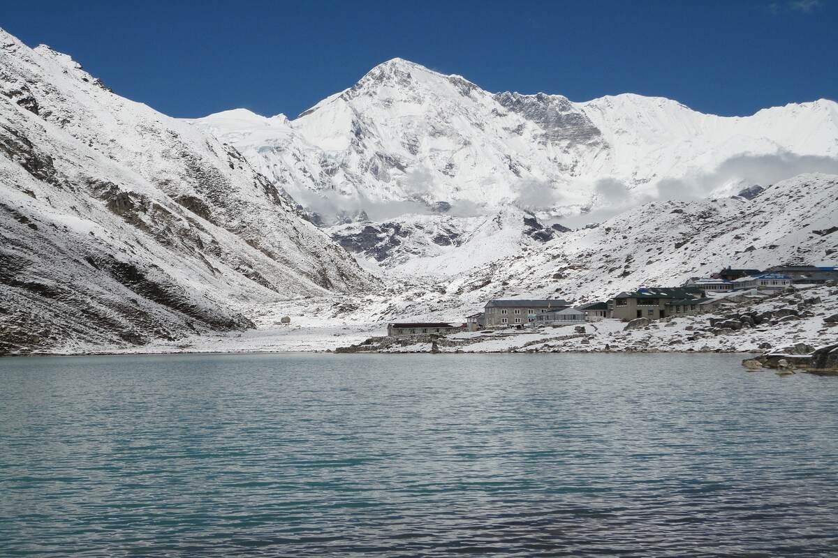 Gokyo lake in Everest